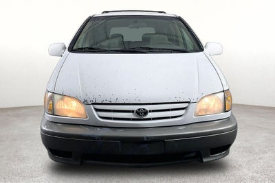2003 Toyota Sienna LE