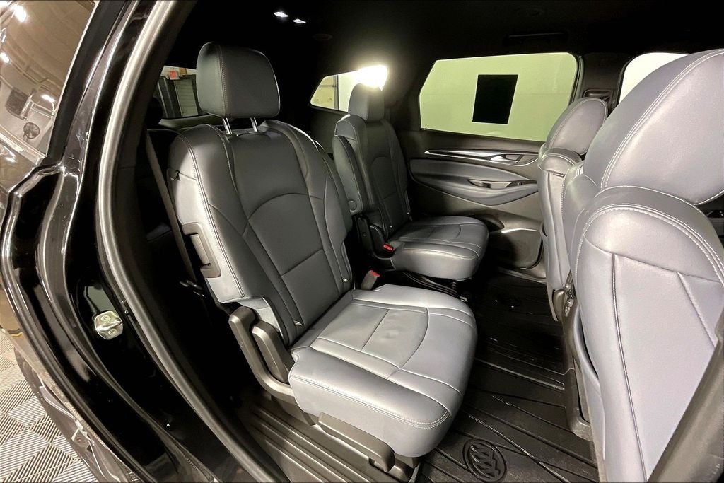 2022 Buick Enclave Essence