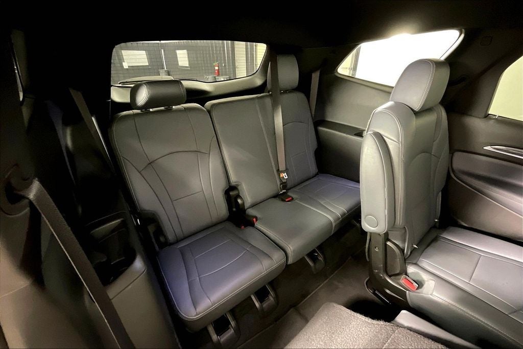 2022 Buick Enclave Essence