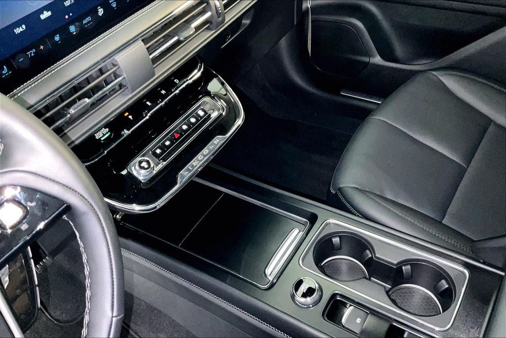 2026 Lincoln Corsair Premiere W/ Panoramic Sunroof