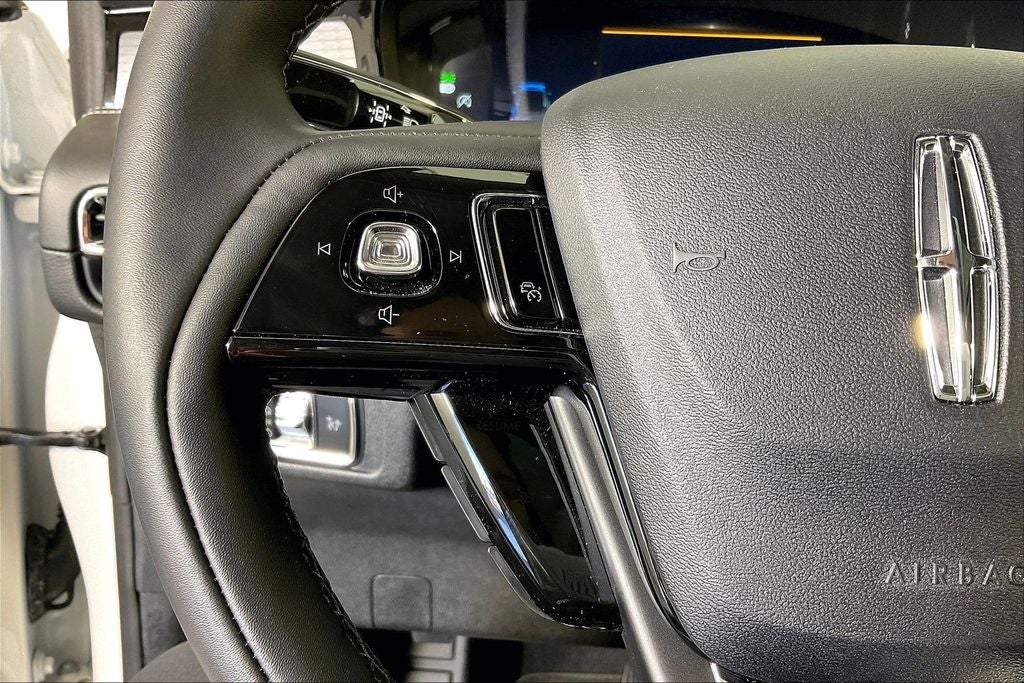 2026 Lincoln Corsair Premiere W/ Panoramic Sunroof