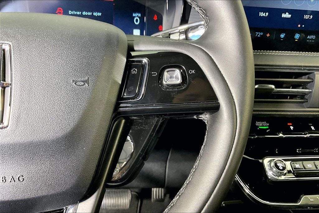 2026 Lincoln Corsair Premiere W/ Panoramic Sunroof
