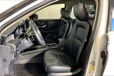 2026 Lincoln Corsair Premiere W/ Panoramic Sunroof