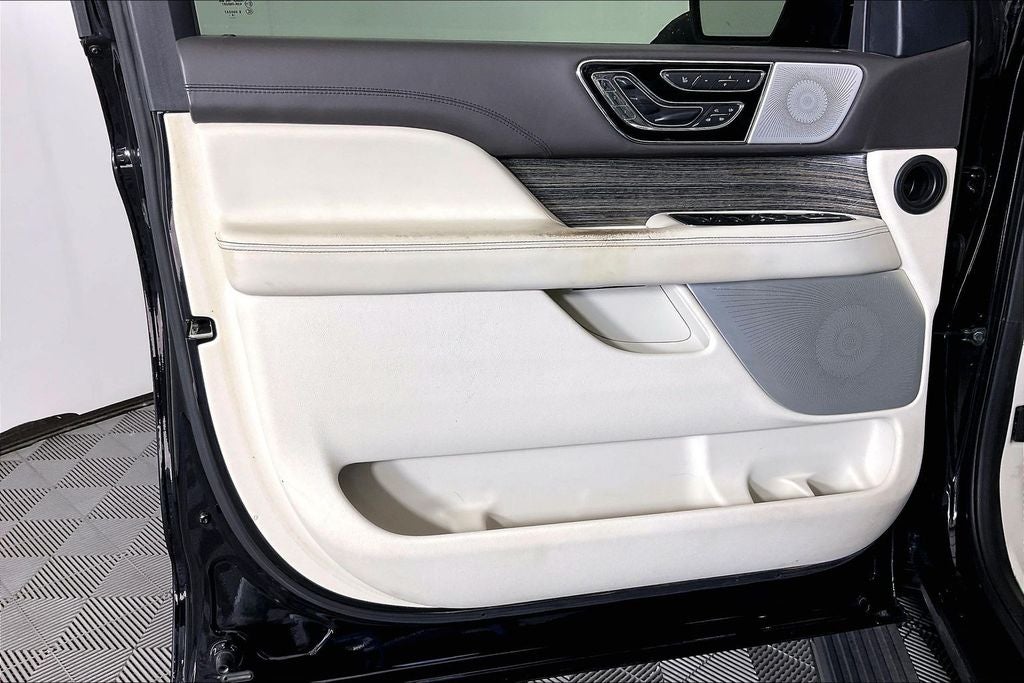 2020 Lincoln Navigator Black Label
