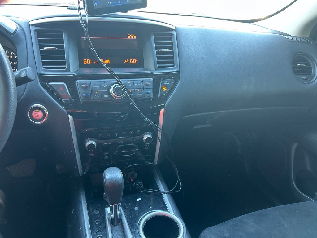 2015 Nissan Pathfinder S