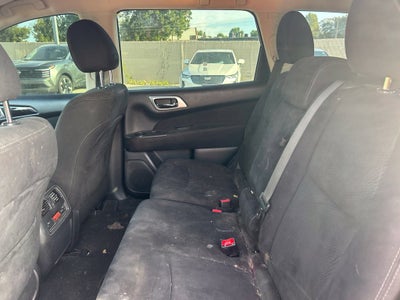 2015 Nissan Pathfinder S