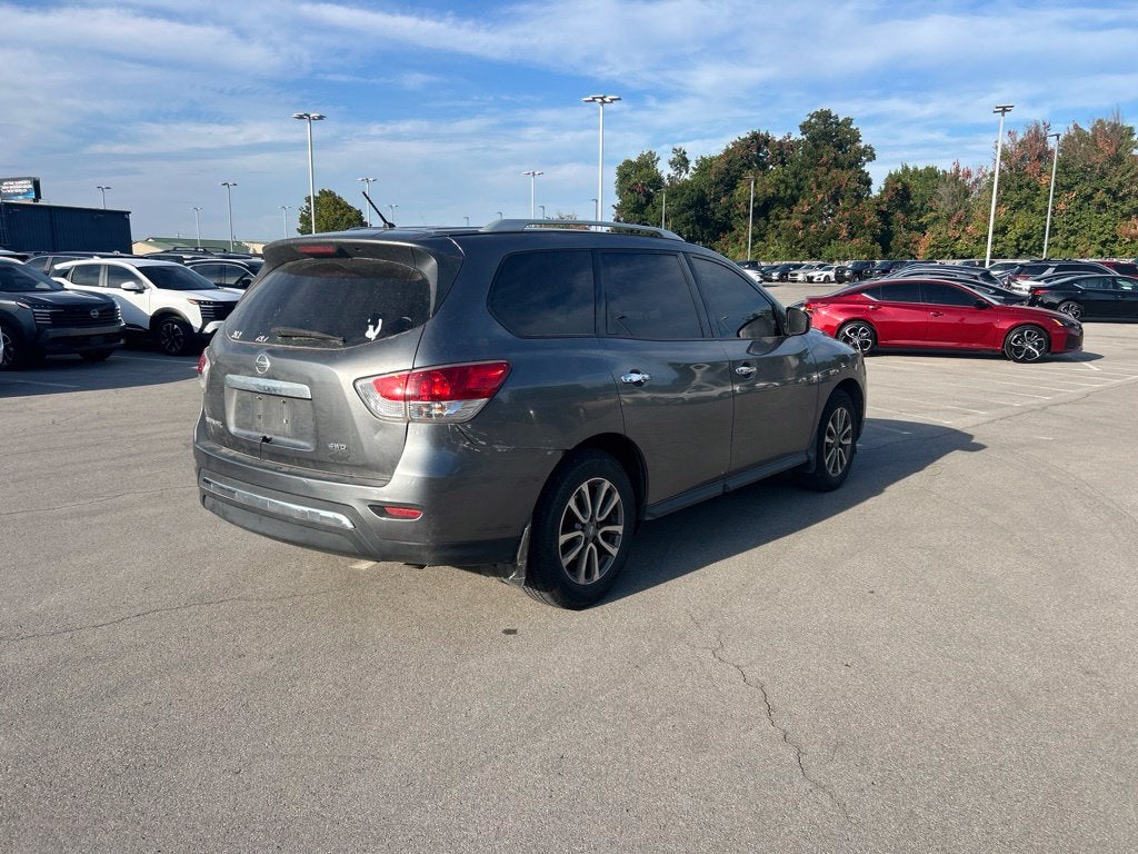 2015 Nissan Pathfinder S