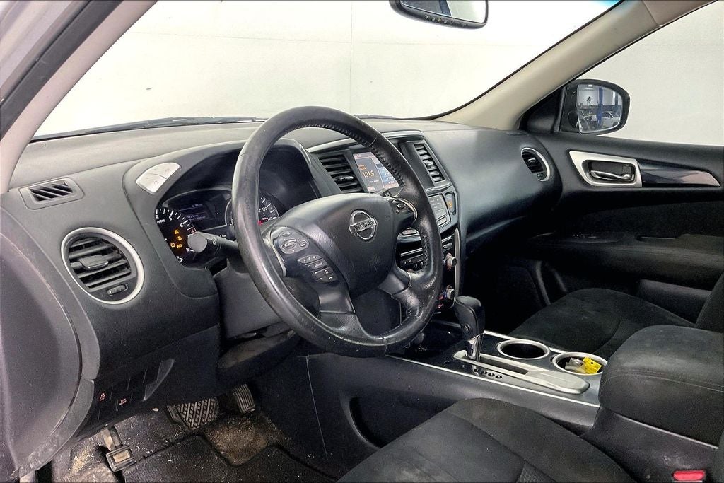 2015 Nissan Pathfinder SV