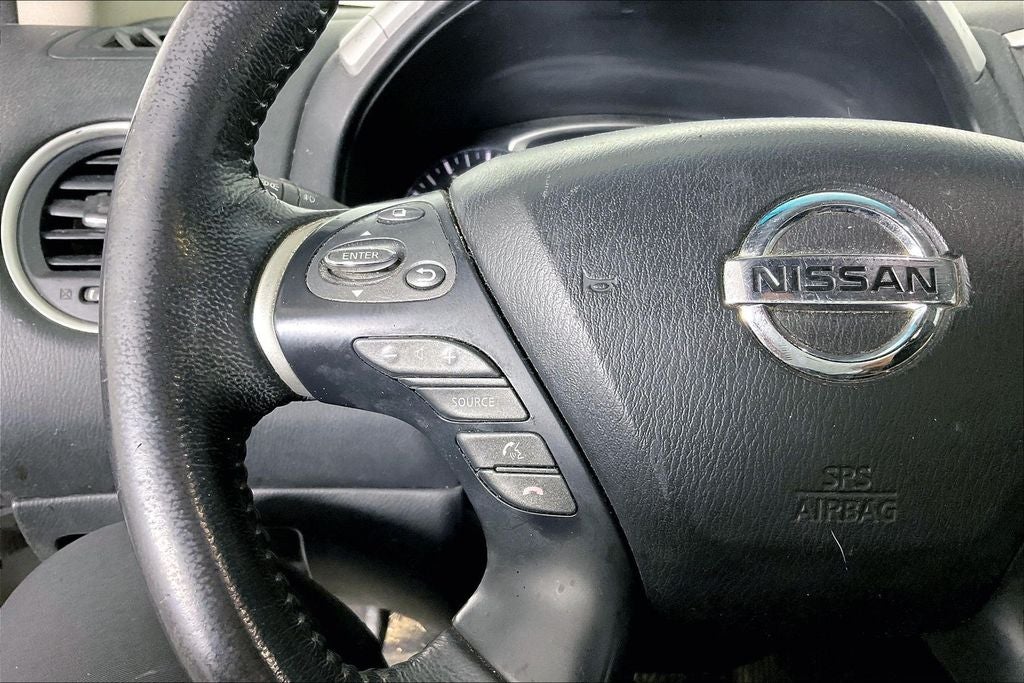 2015 Nissan Pathfinder SV