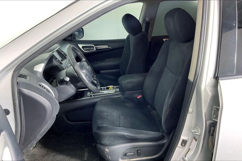 2015 Nissan Pathfinder SV