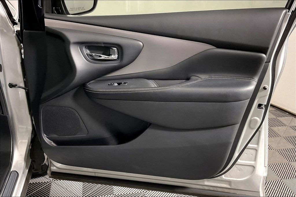 2022 Nissan Murano SV