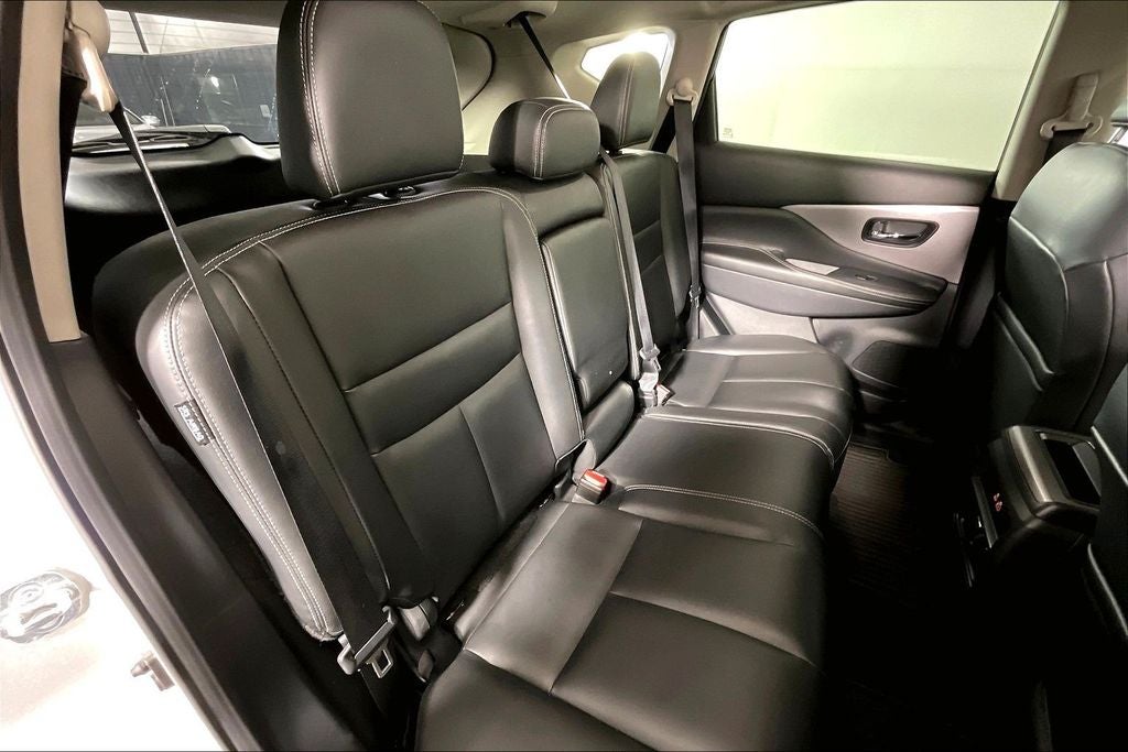 2022 Nissan Murano SV