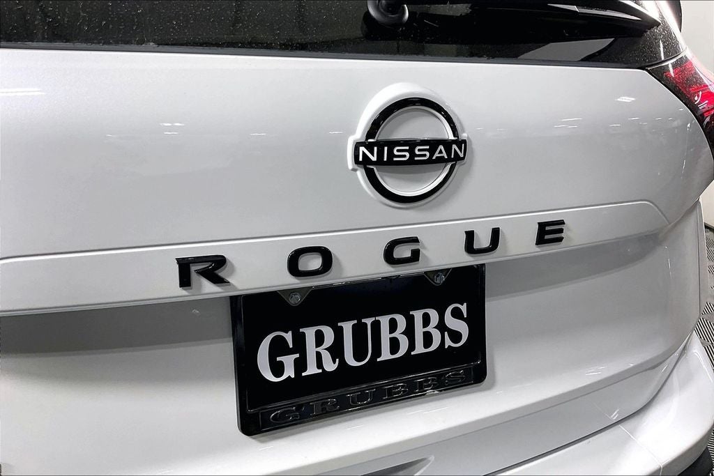 2026 Nissan Rogue Dark Armor™