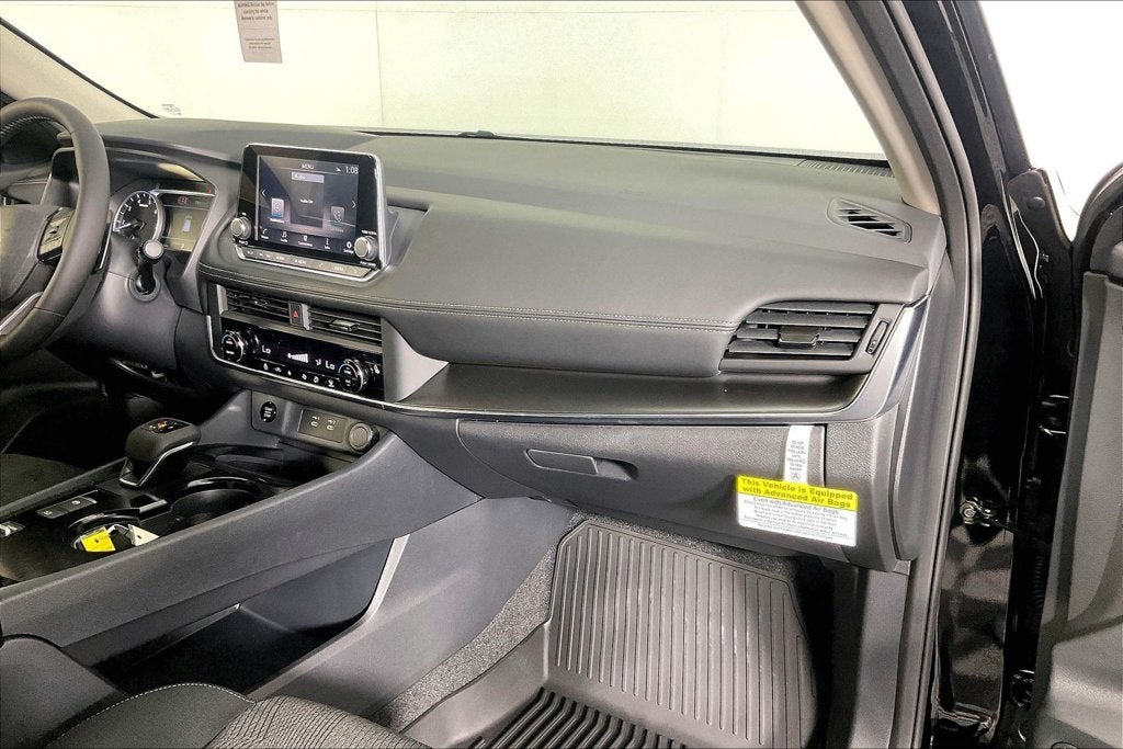 2027 Nissan Rogue SV