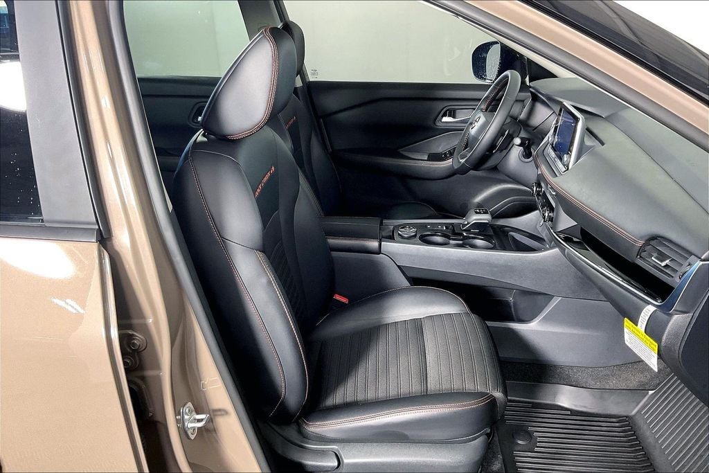 2025 Nissan Rogue Rock Creek®