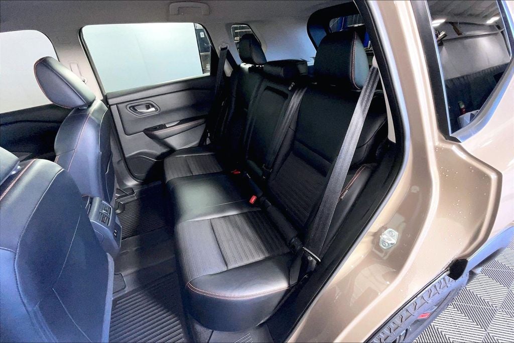 2025 Nissan Rogue Rock Creek®