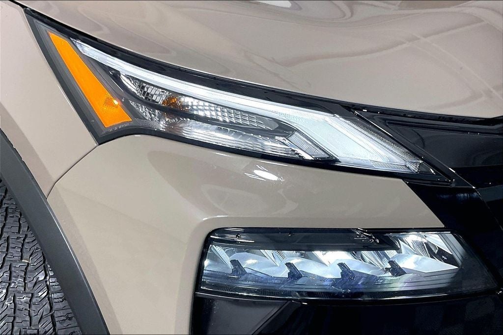 2025 Nissan Rogue Rock Creek®