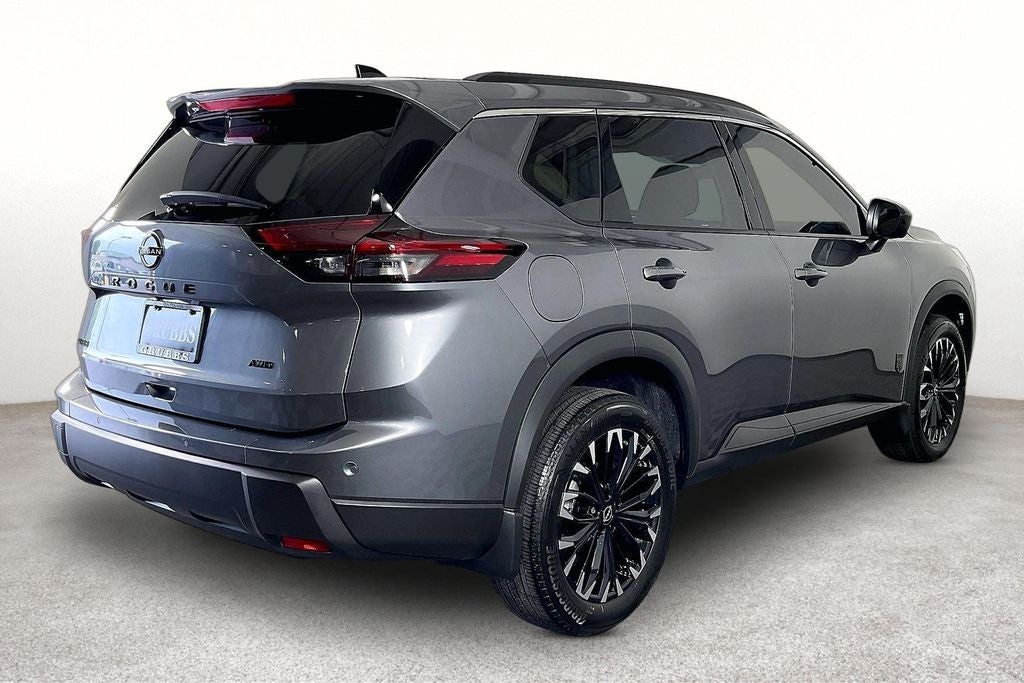 2026 Nissan Rogue Dark Armor™