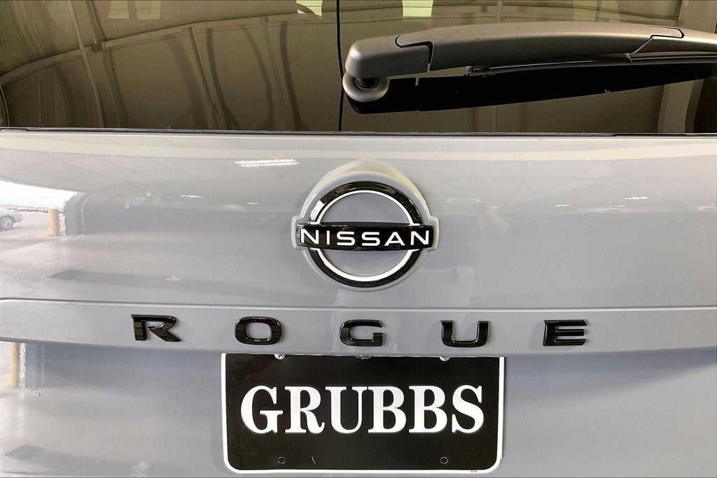 2026 Nissan Rogue Dark Armor™