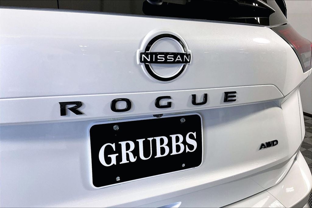 2026 Nissan Rogue Dark Armor™