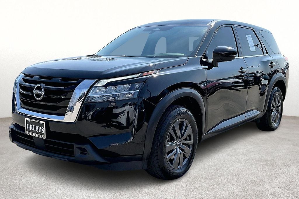 2022 Nissan Pathfinder S