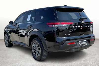 2022 Nissan Pathfinder S