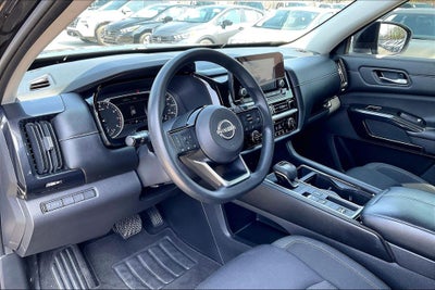 2022 Nissan Pathfinder S