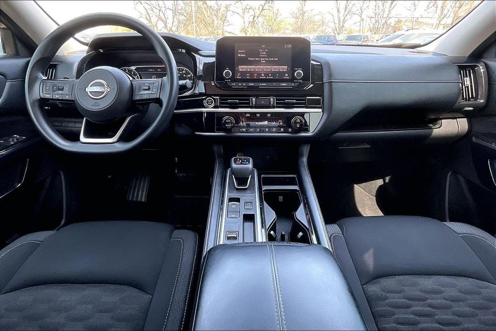 2022 Nissan Pathfinder S