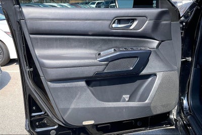 2022 Nissan Pathfinder S