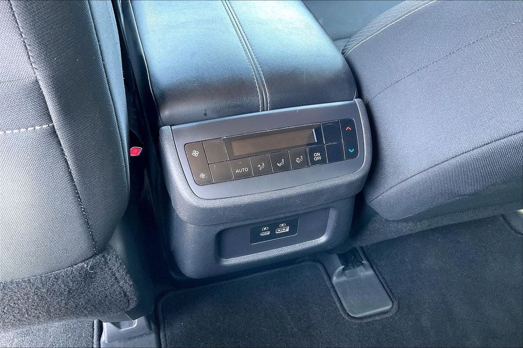 2022 Nissan Pathfinder S