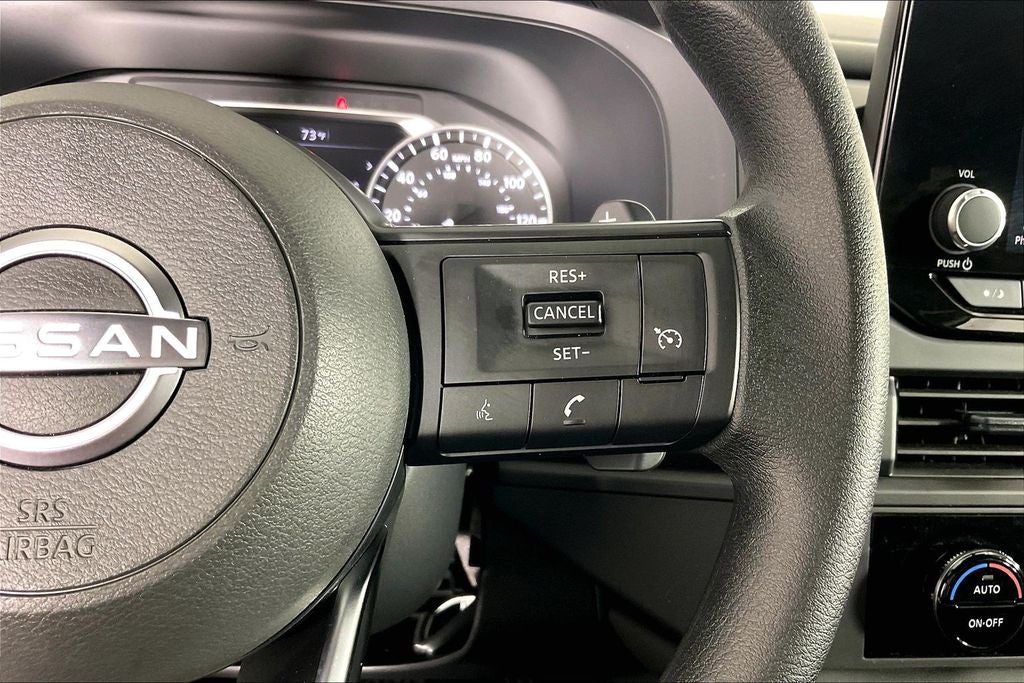 2025 Nissan Pathfinder S