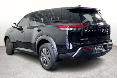 2025 Nissan Pathfinder S