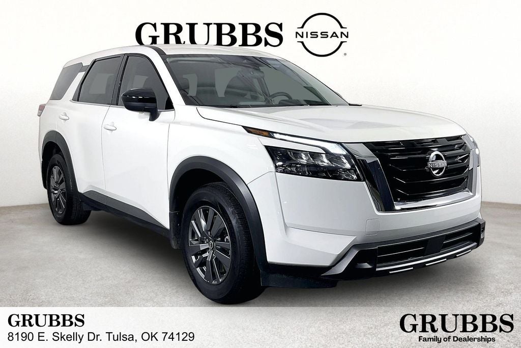 2025 Nissan Pathfinder S