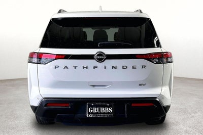 2022 Nissan Pathfinder SV