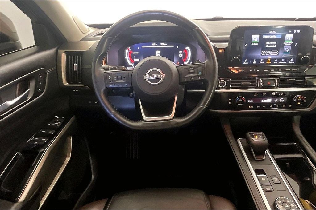 2023 Nissan Pathfinder Platinum