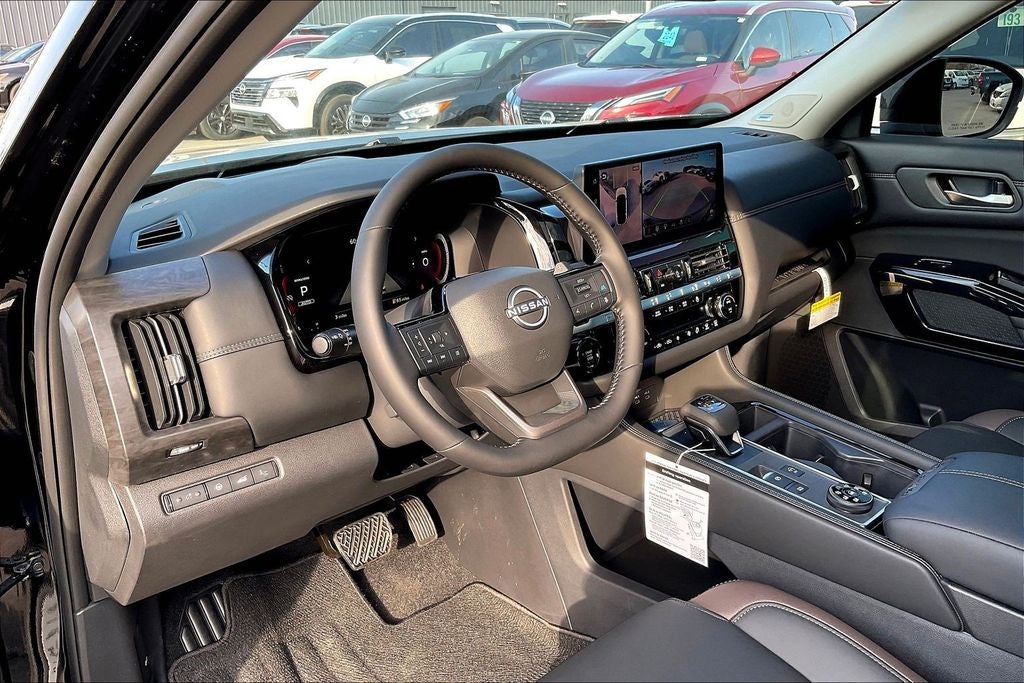 2026 Nissan Pathfinder Platinum