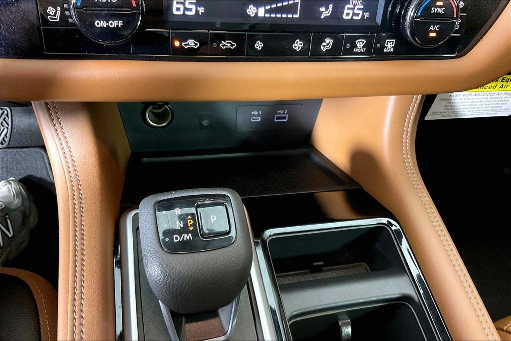 2025 Nissan Pathfinder Platinum