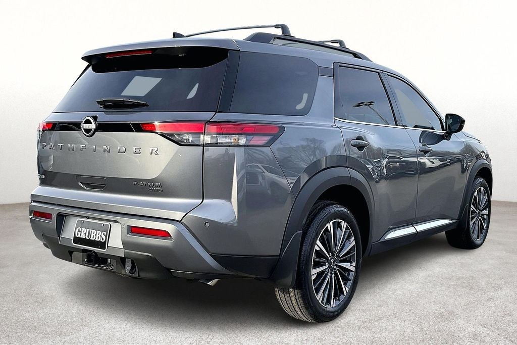2026 Nissan Pathfinder Platinum