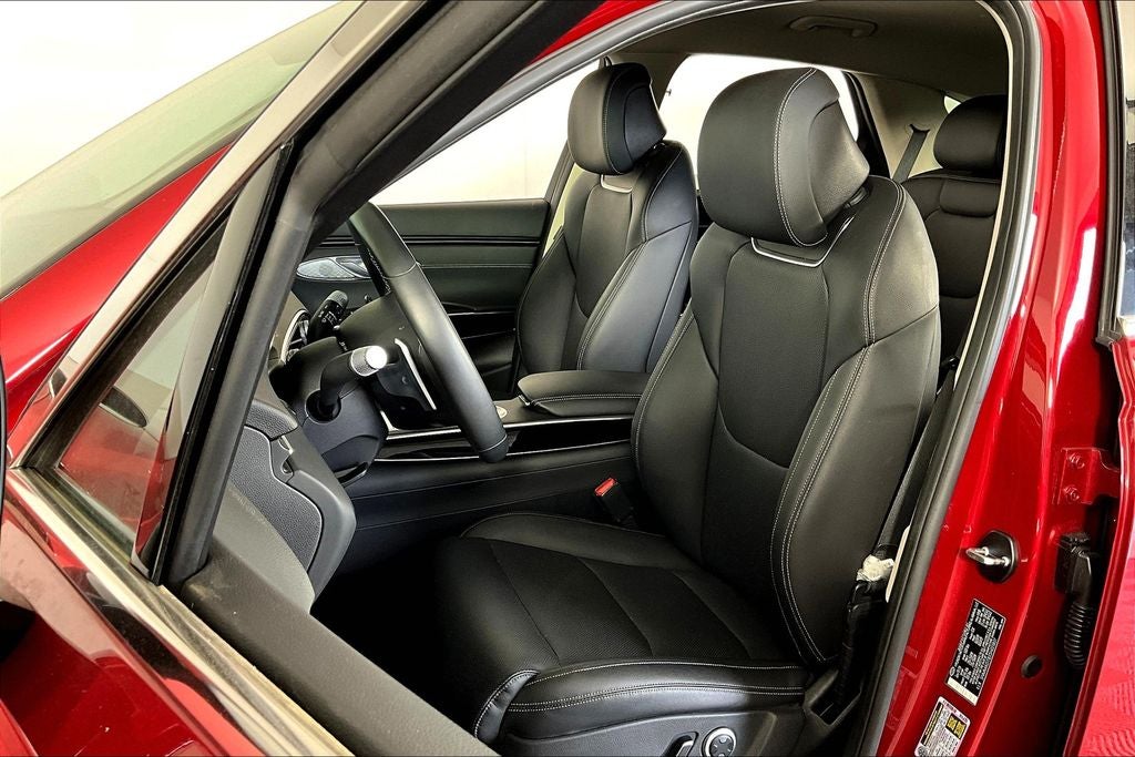 2025 Genesis GV70 2.5T