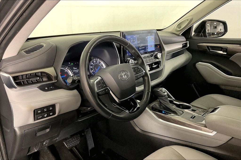 2021 Toyota Highlander Hybrid Limited