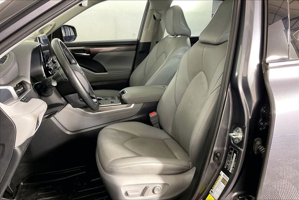 2021 Toyota Highlander Hybrid Limited