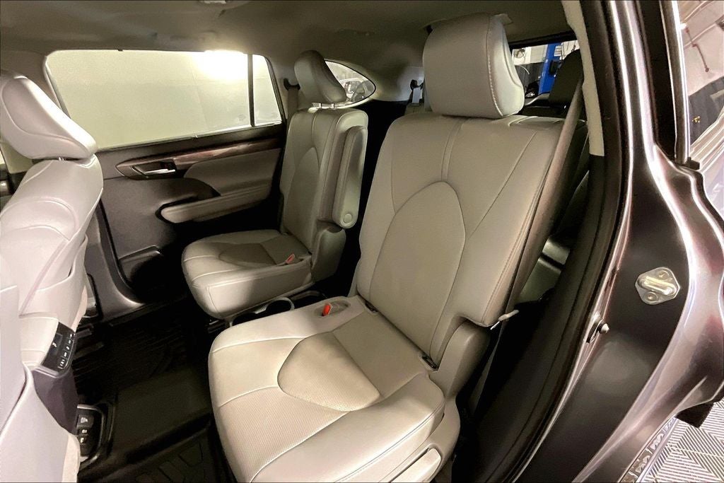 2021 Toyota Highlander Hybrid Limited