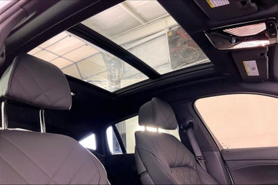 2025 BMW X6 xDrive40i