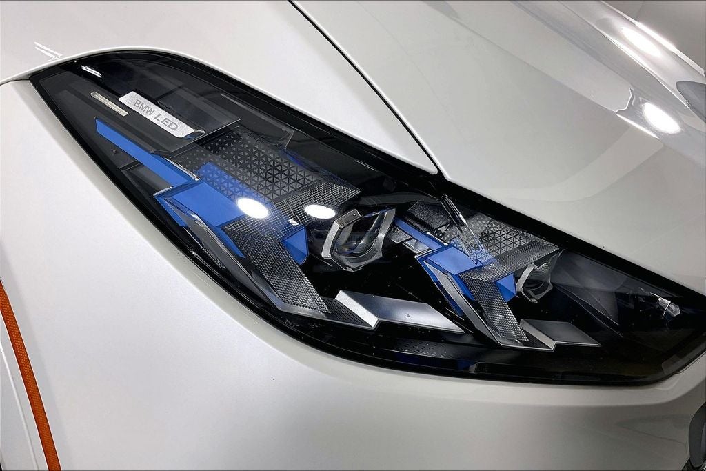 2025 BMW X6 xDrive40i