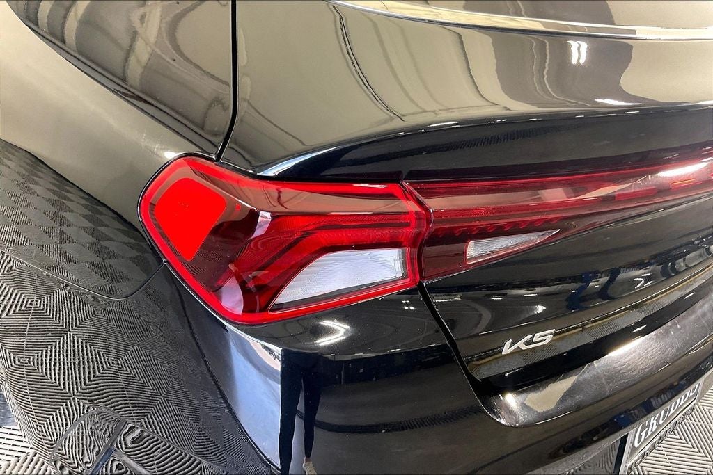 2023 Kia K5 EX