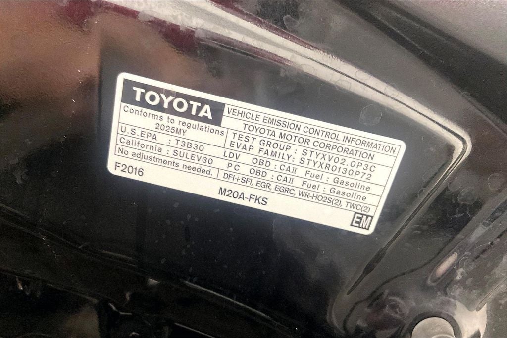2025 Toyota Corolla LE