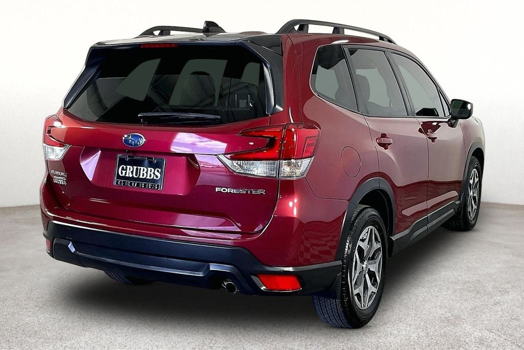2024 Subaru Forester Premium