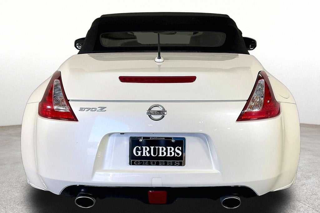 2018 Nissan 370Z Touring