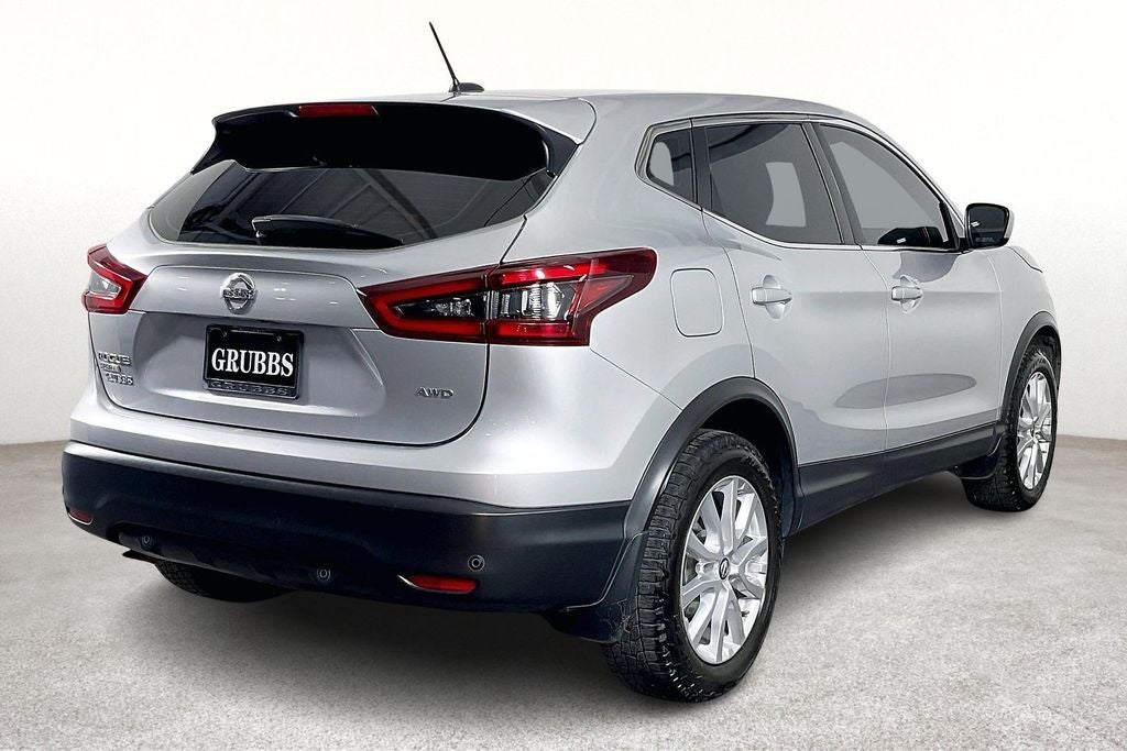 2022 Nissan Rogue Sport S