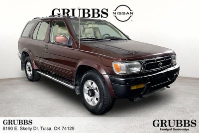 1999 Nissan Pathfinder XE